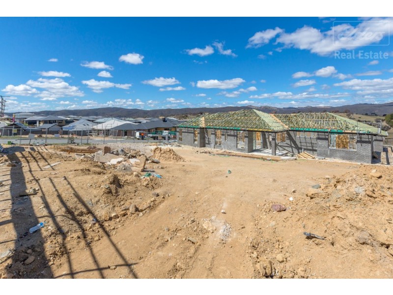 22 Tyrrell Street, Googong NSW 2620