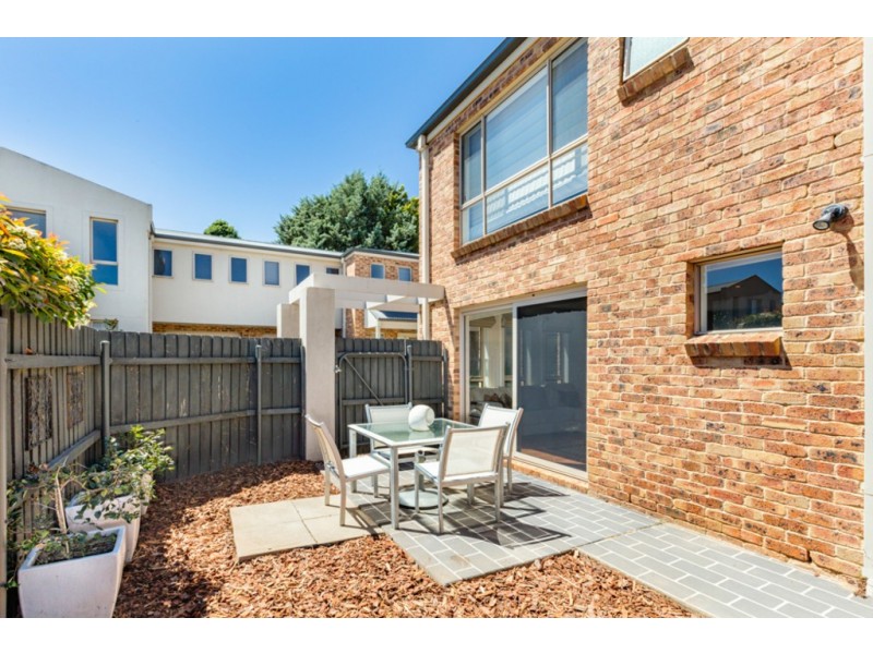 12/33 MacQuoid Street, Queanbeyan NSW 2620