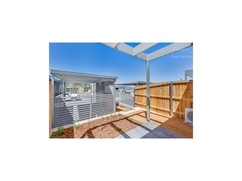 77 Caragh Avenue, Googong NSW 2620