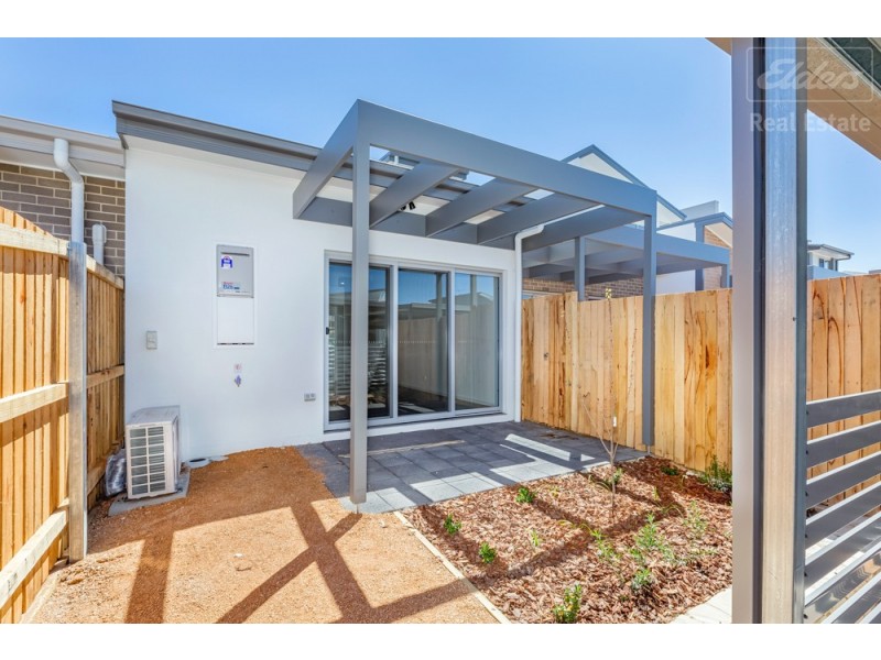 77 Caragh Avenue, Googong NSW 2620