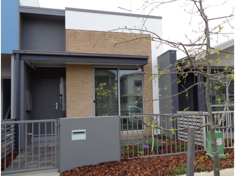 77 Caragh Avenue, Googong NSW 2620