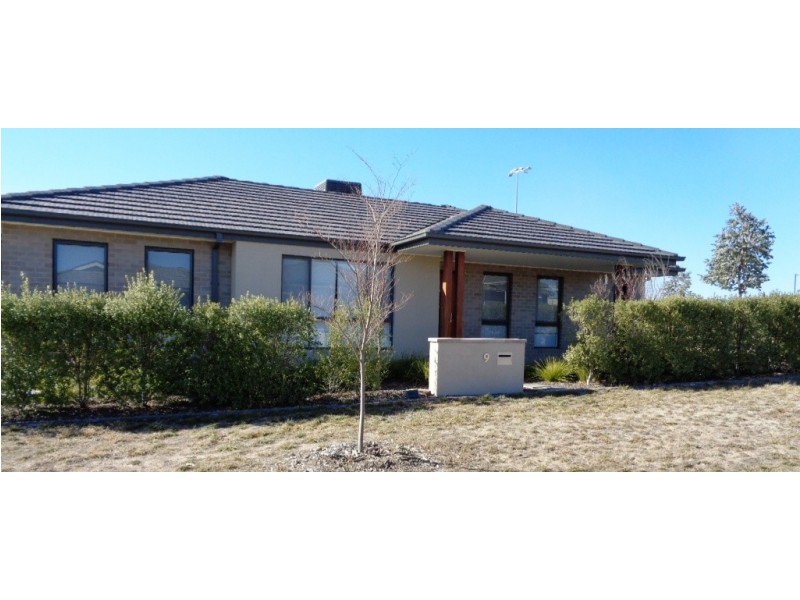 9 Hearne Street, Googong NSW 2620