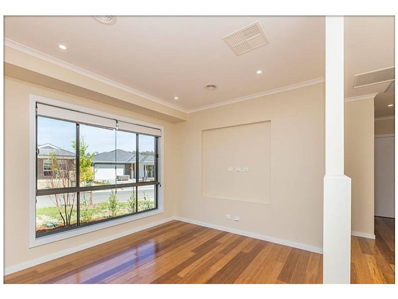 9 Hearne Street, Googong NSW 2620