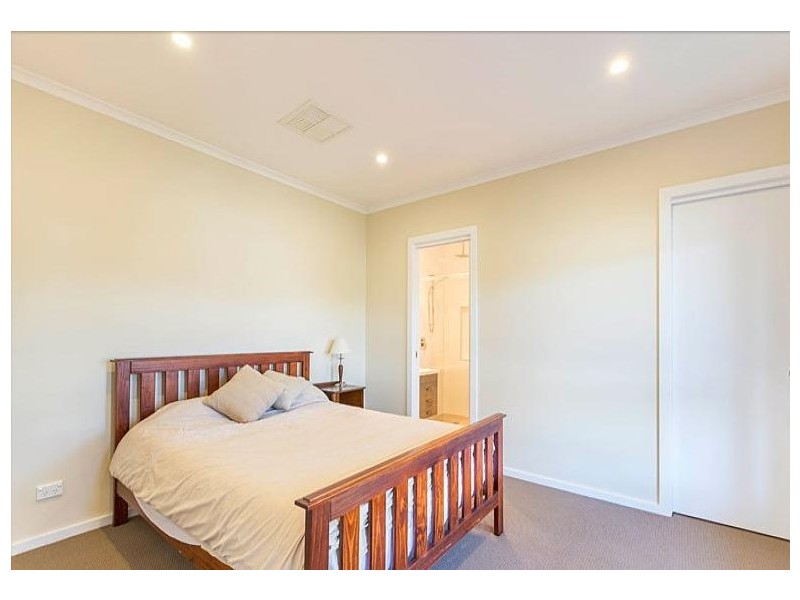 9 Hearne Street, Googong NSW 2620