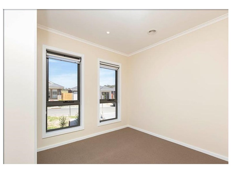 9 Hearne Street, Googong NSW 2620