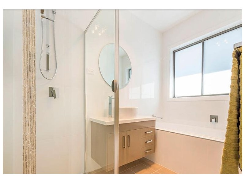 9 Hearne Street, Googong NSW 2620