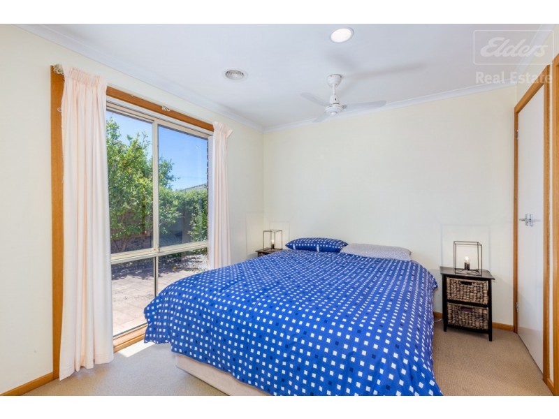 2/8 Frederick Street, Crestwood NSW 2620