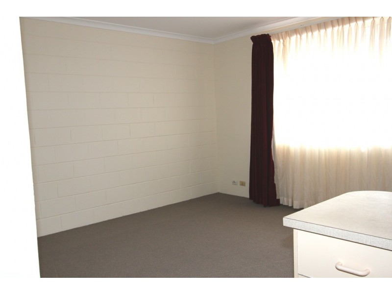 21/10 MacQuoid Street, Queanbeyan NSW 2620