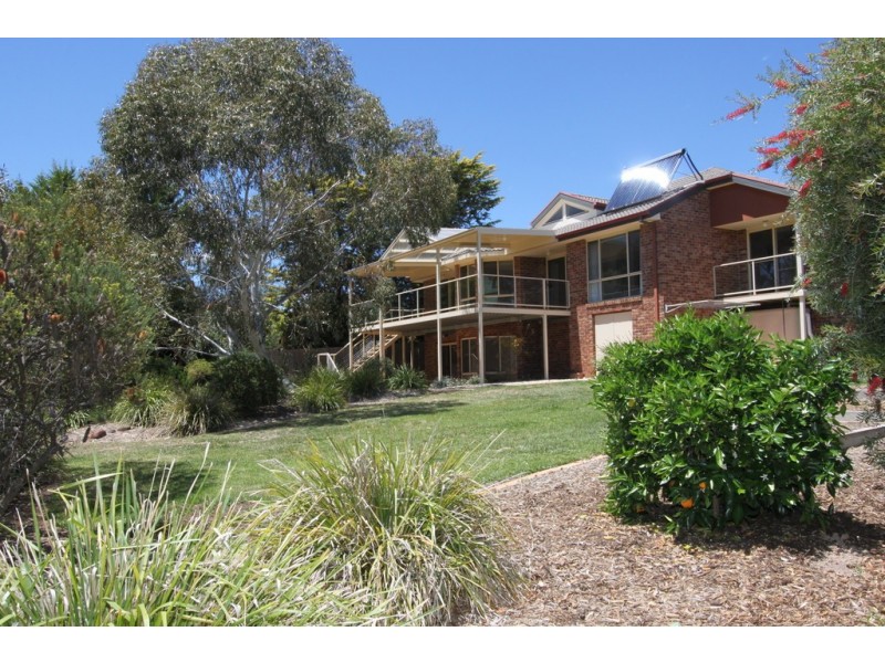 8 Johanna Moore, Jerrabomberra NSW 2619