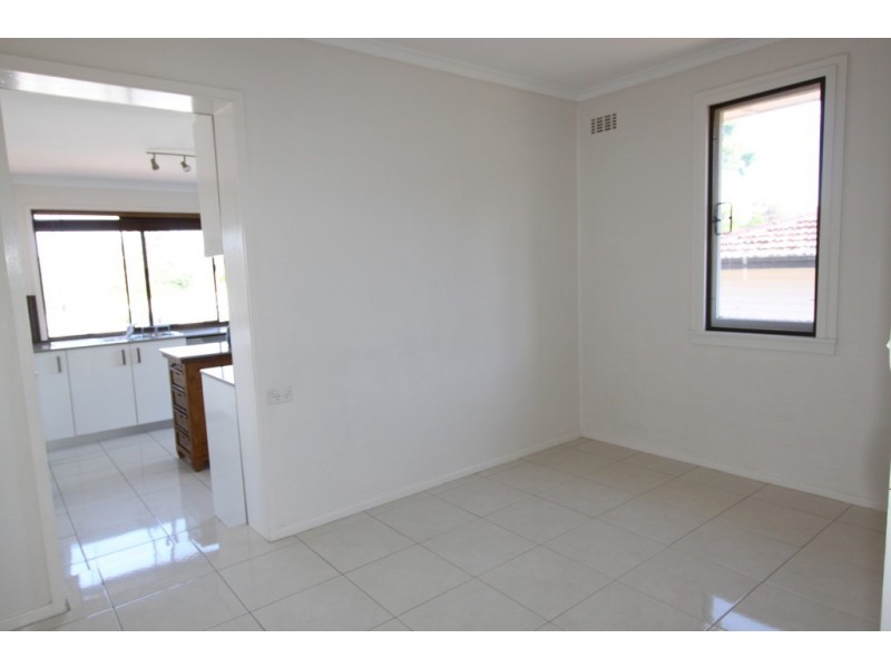 120 Donald Road, Queanbeyan NSW 2620