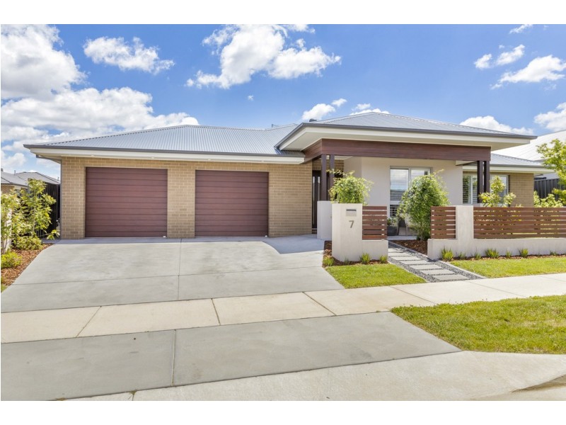 7 Maxwell Street, Googong NSW 2620
