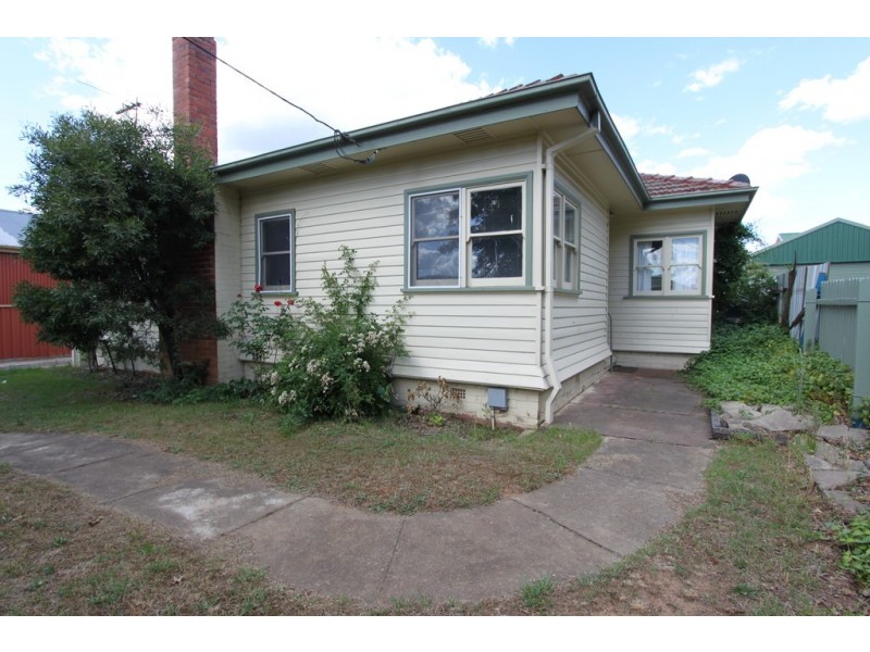 28 Atkinson Street, Queanbeyan NSW 2620