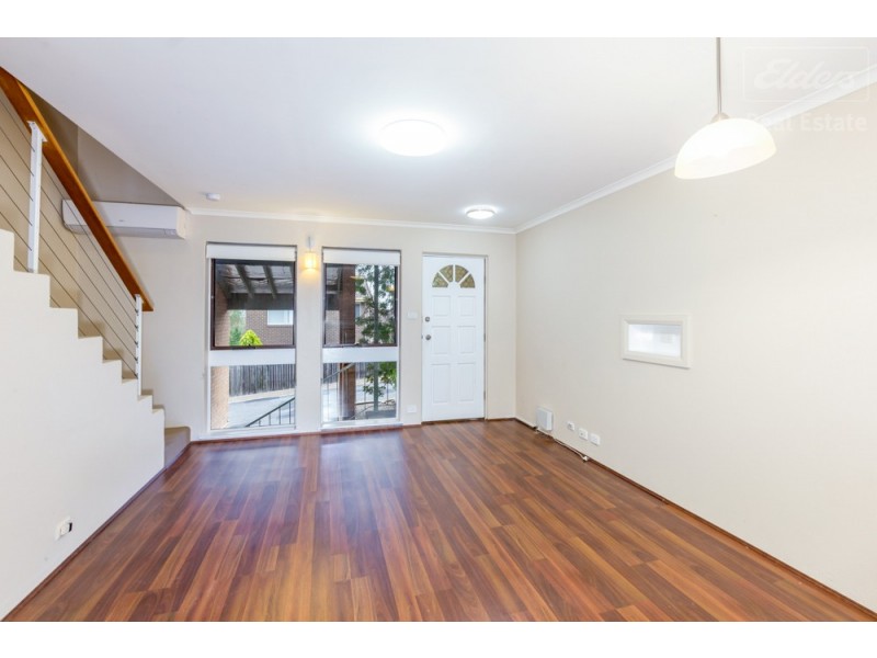 5/8 Nimmitabel Street, Queanbeyan West NSW 2620