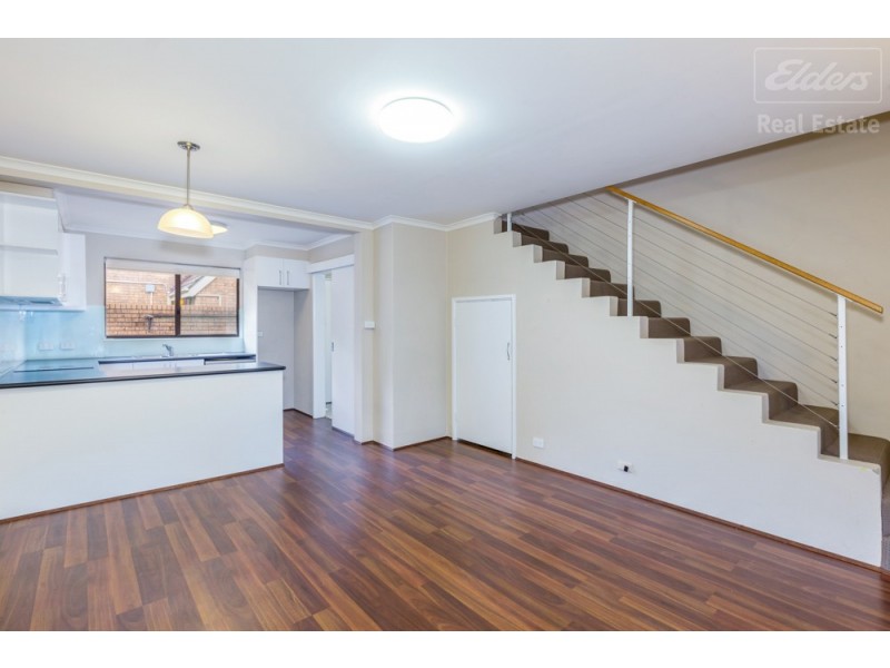 5/8 Nimmitabel Street, Queanbeyan West NSW 2620