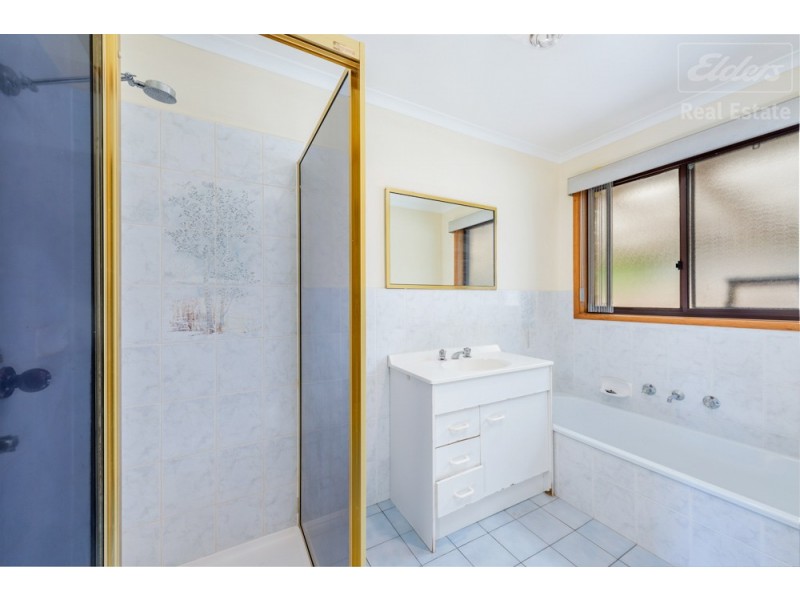 25 Lochiel Street, Karabar NSW 2620