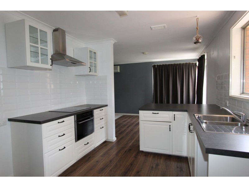 19 Brereton Street, Queanbeyan NSW 2620