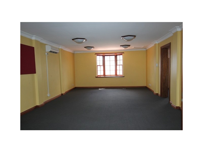 110-112 Monaro Street, Queanbeyan NSW 2620