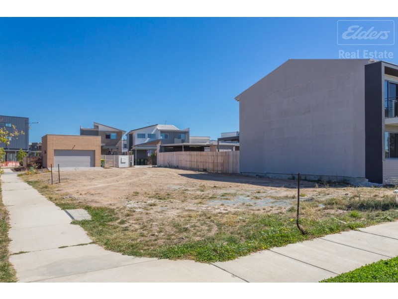 3 Aprasia Avenue, Googong NSW 2620