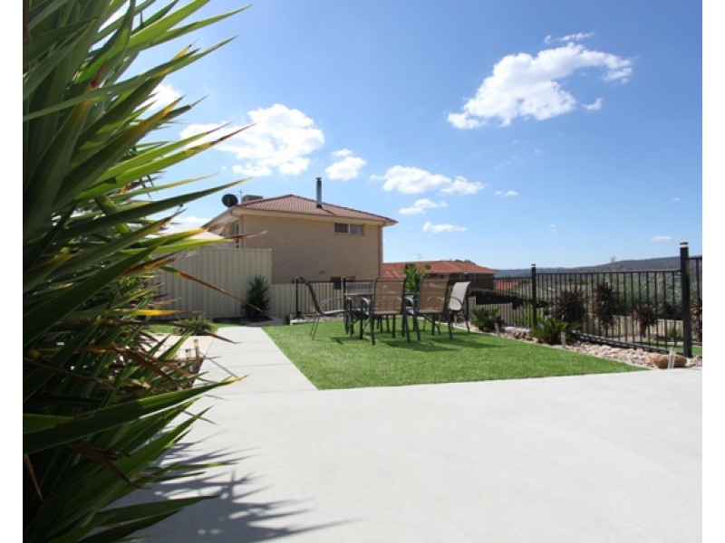 8 Marilyn Place, Queanbeyan NSW 2620