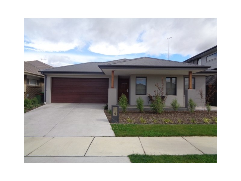 11 Keyte Street, Googong NSW 2620