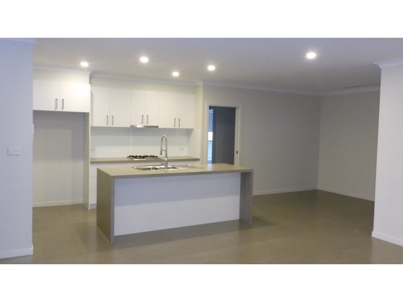 11 Keyte Street, Googong NSW 2620