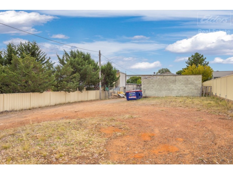 29 Uriarra Road, Queanbeyan NSW 2620