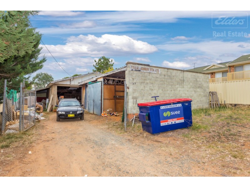 29 Uriarra Road, Queanbeyan NSW 2620