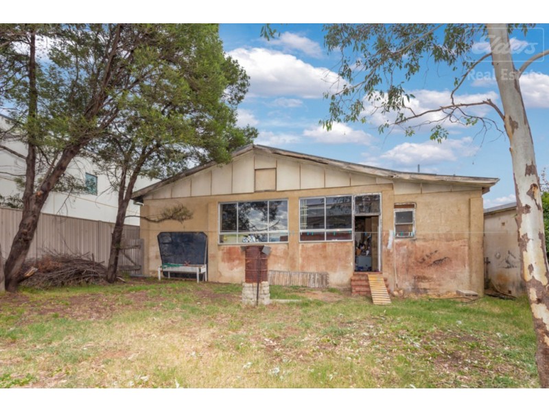 29 Uriarra Road, Queanbeyan NSW 2620