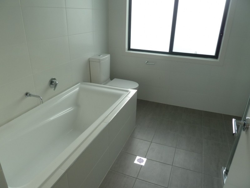 80 Caragh Avenue, Googong NSW 2620