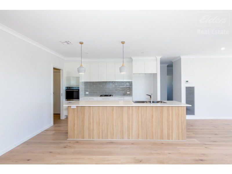 7 Nano Street, Googong NSW 2620