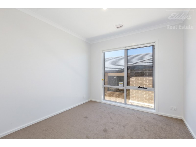 7 Nano Street, Googong NSW 2620