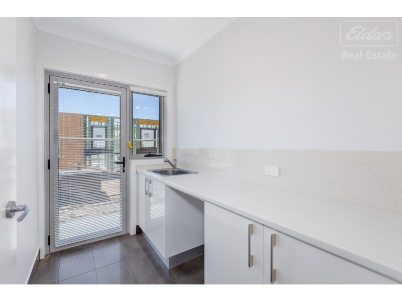 7 Nano Street, Googong NSW 2620