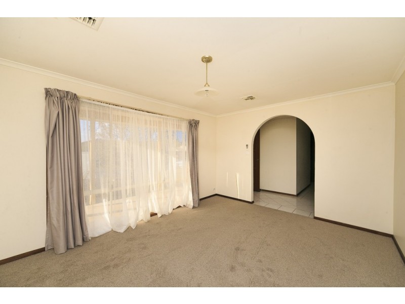 22 Glennie Place, Queanbeyan NSW 2620