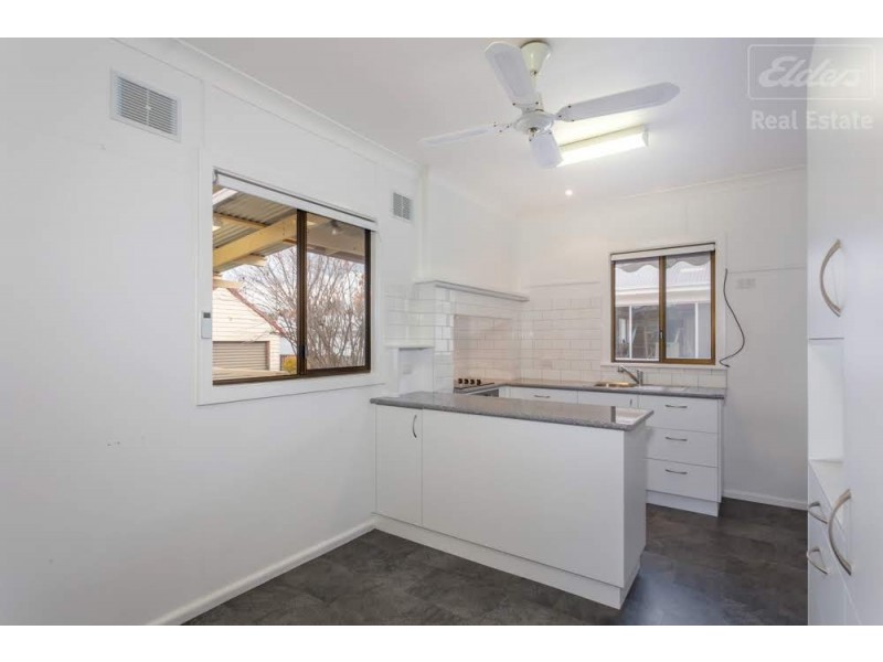 20 Bruce Street, Queanbeyan NSW 2620