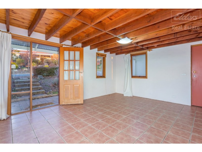 1 Winter Place, Jerrabomberra NSW 2619