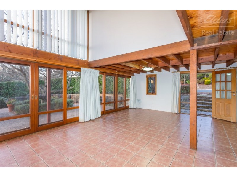 1 Winter Place, Jerrabomberra NSW 2619