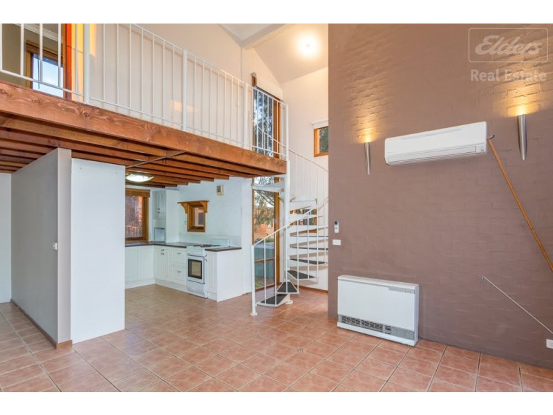 1 Winter Place, Jerrabomberra NSW 2619