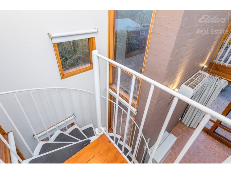 1 Winter Place, Jerrabomberra NSW 2619