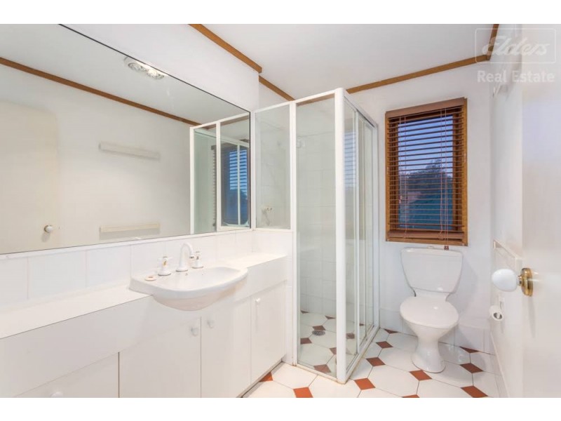 1 Winter Place, Jerrabomberra NSW 2619