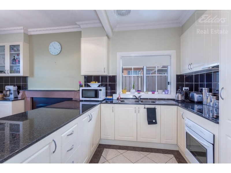 1/9 Morton Street, Queanbeyan NSW 2620