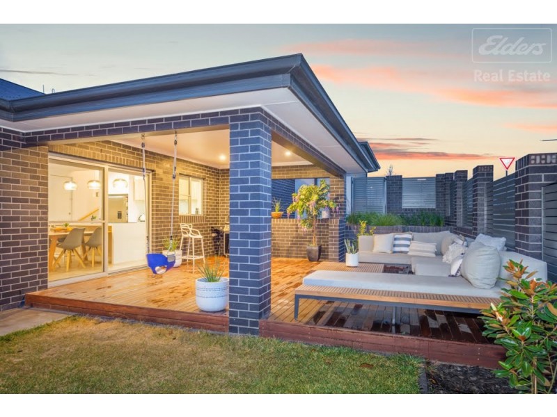 8 Aitken Street, Googong NSW 2620