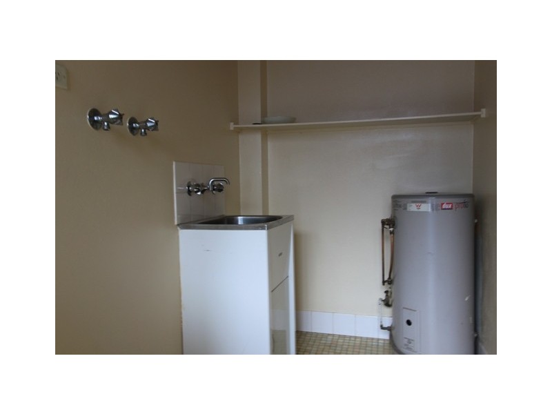 13/15 Crest Road, Queanbeyan NSW 2620