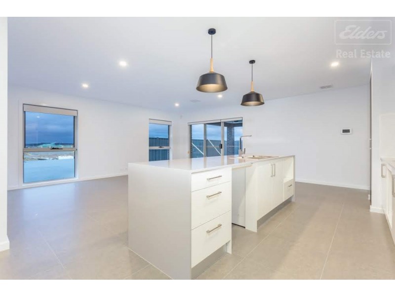 79 Hearne Street, Googong NSW 2620