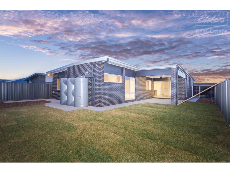 79 Hearne Street, Googong NSW 2620