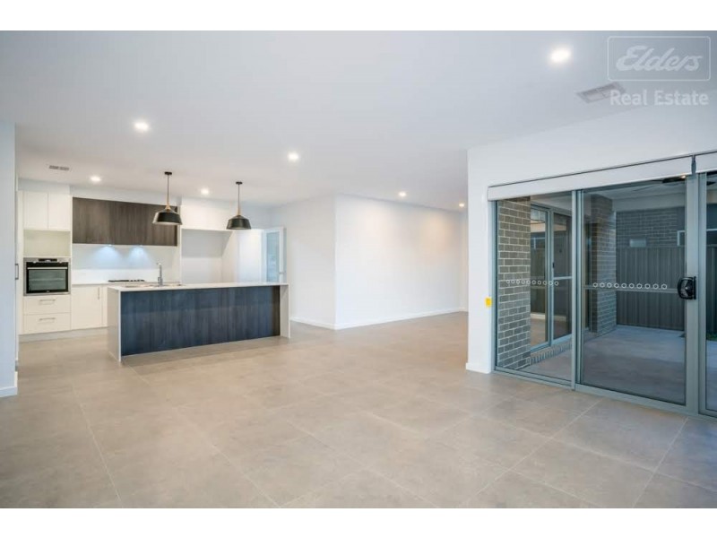 81 Hearne Street, Googong NSW 2620