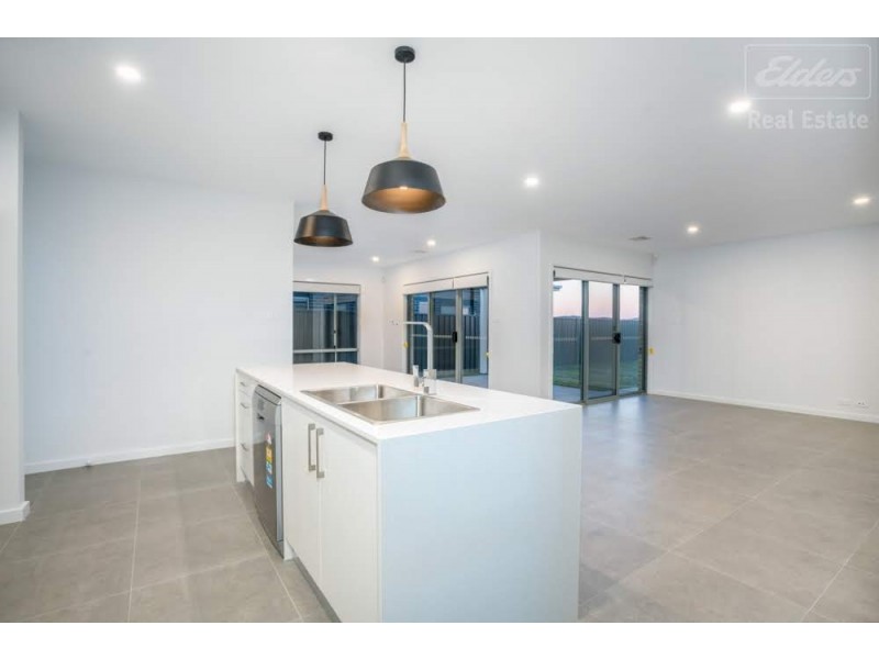 81 Hearne Street, Googong NSW 2620