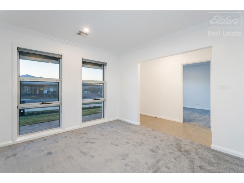 63 Hearne Street, Googong NSW 2620