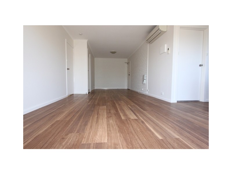 8/17 Mowatt Street, Queanbeyan NSW 2620