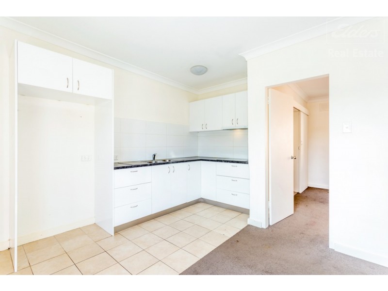 16/124 Henderson Road, Crestwood NSW 2620