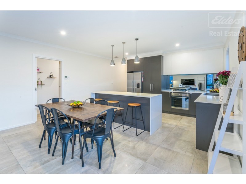 19 Insley Street, Googong NSW 2620